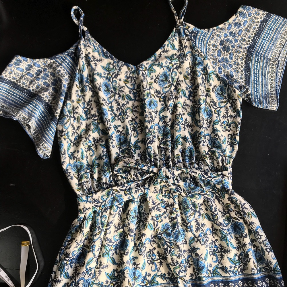 Beautiful Q&A Cold Shoulder Elastic Waist Dress